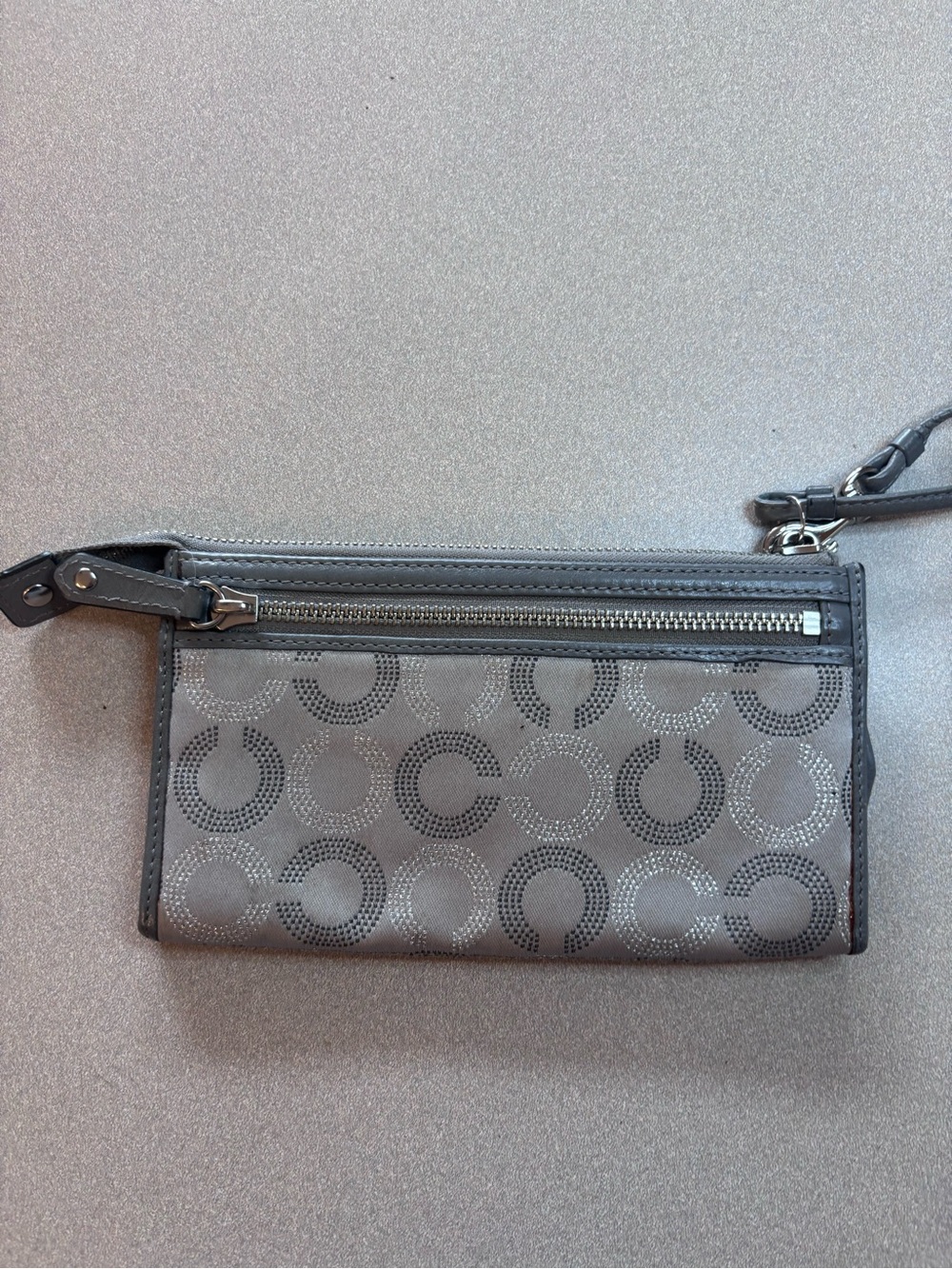 Coach Madison Gray Signature Wristlet Wallet - Picture 7 of 7